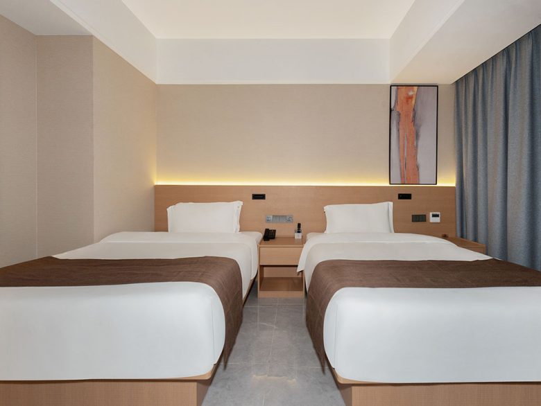 Superior Twin Room at JD Polman Hotel