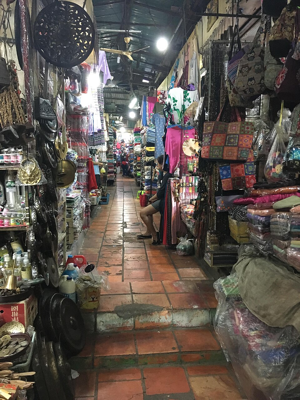 Textile and handicraft stalls inside Russian Market in Phnom Penh